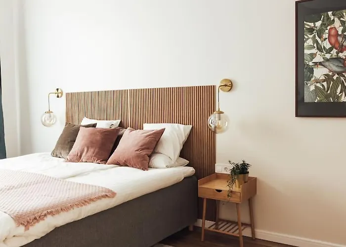 Avotu New And Cozy Place